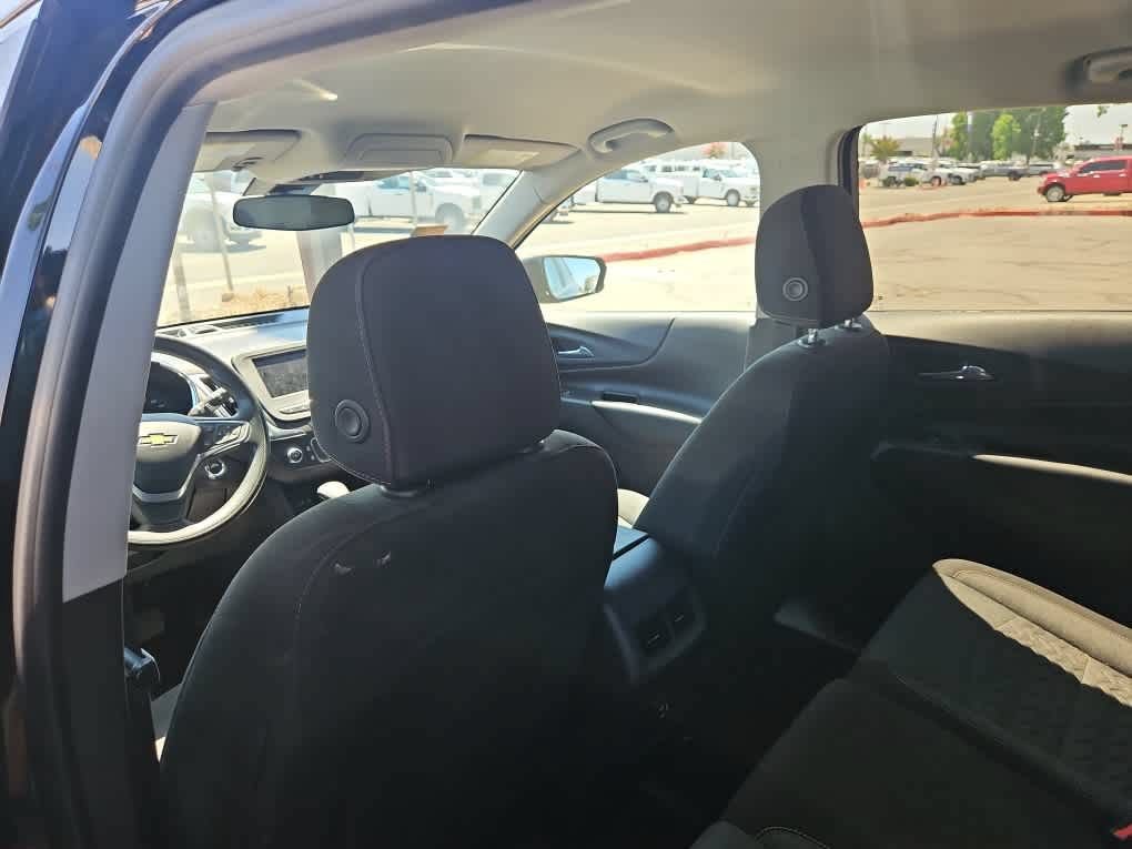 Used 2022 Chevrolet Equinox LT w/ LPO, Floor Liner Package AWD/4WD image 11