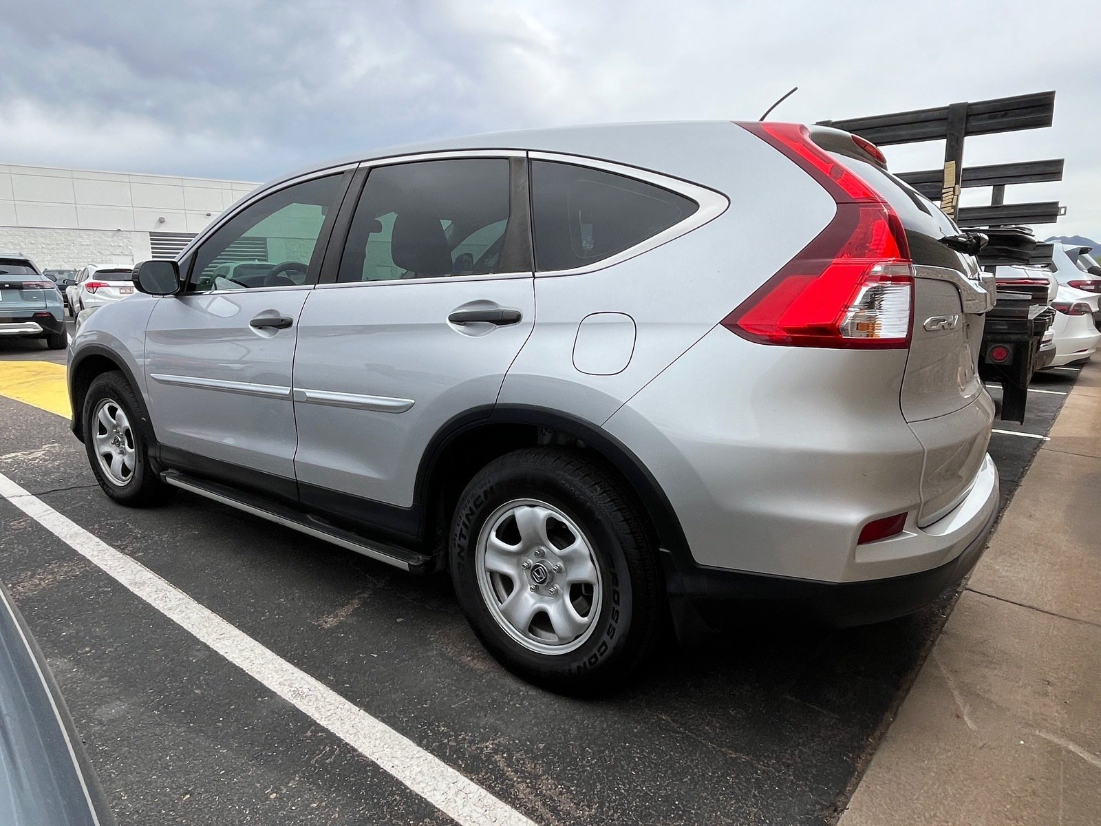 Used 2015 Honda CR-V LX image 3