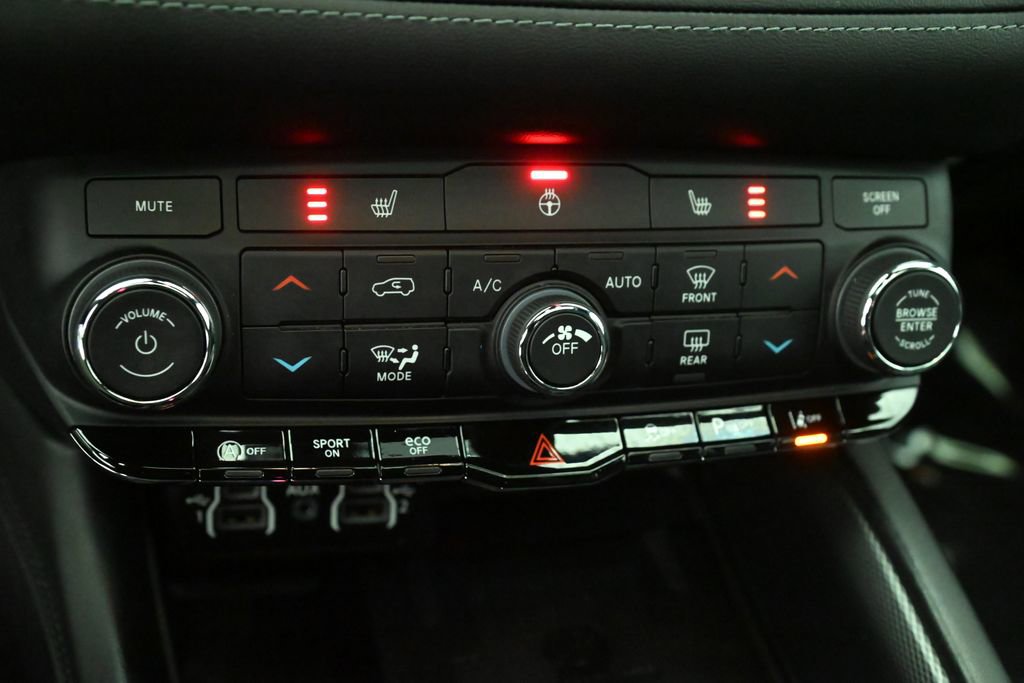 Used 2022 Dodge Durango GT image 26