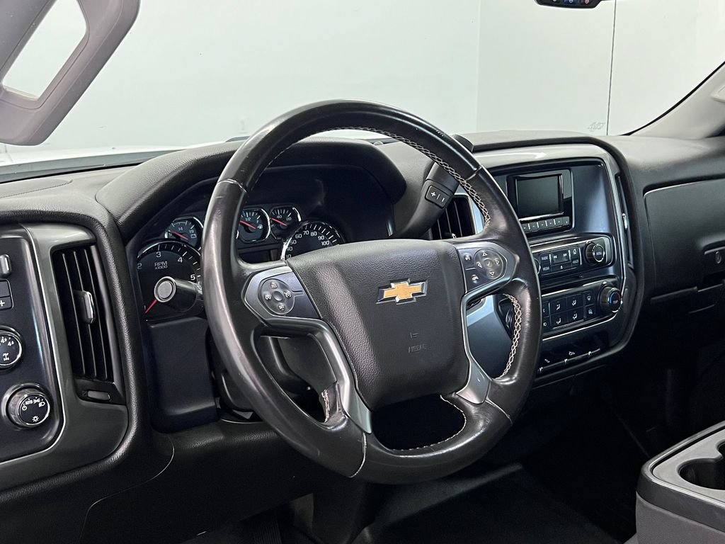 Used 2015 Chevrolet Silverado 3500 LT AWD/4WD image 4