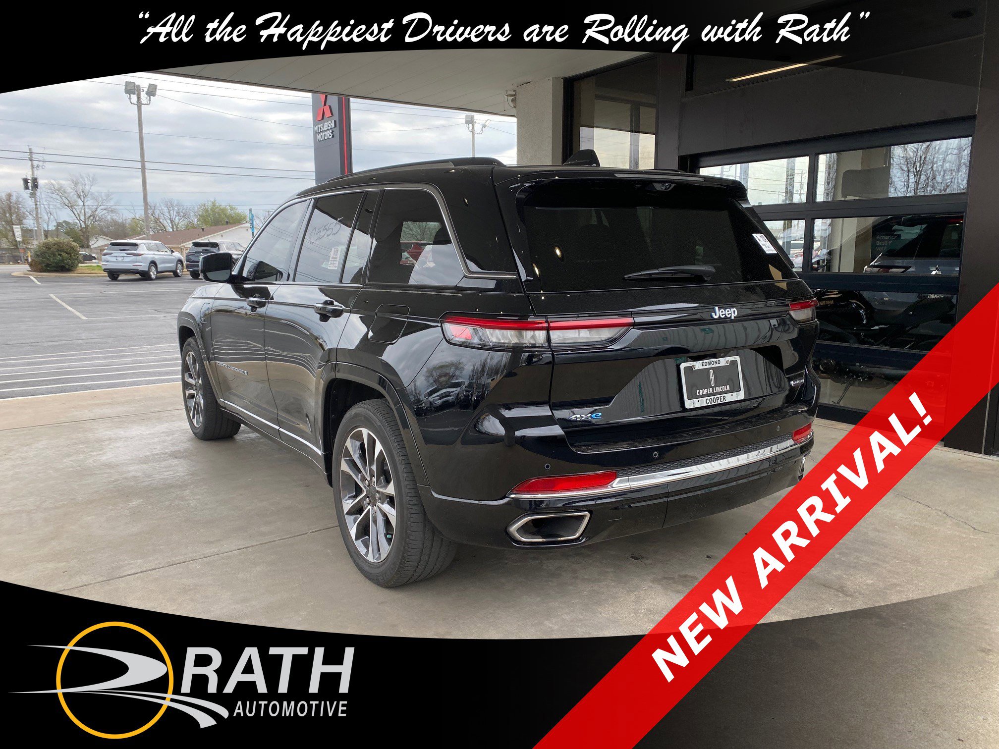 Used 2022 Jeep Grand Cherokee Overland w/ Luxury Tech Group IV image 8