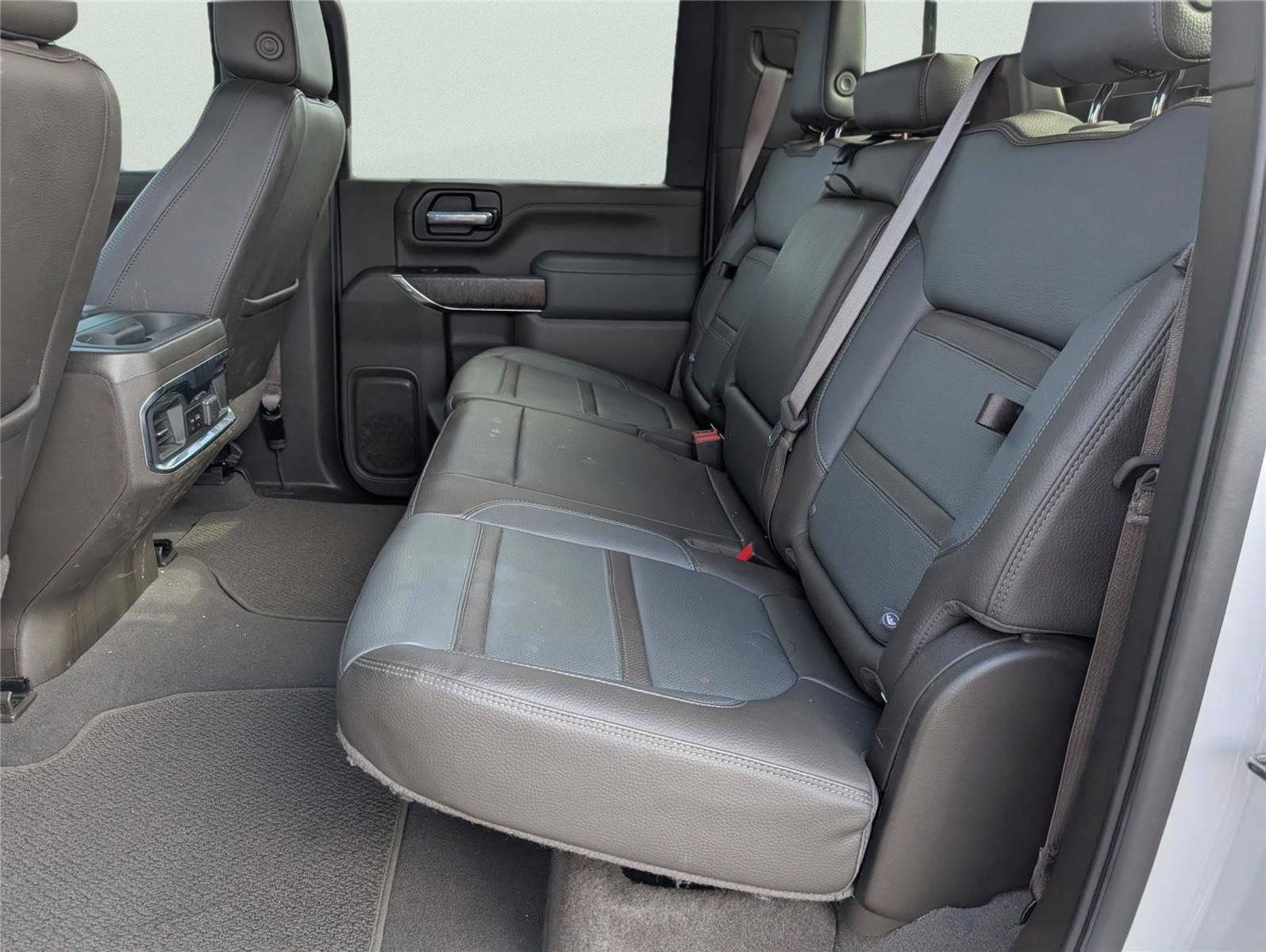 Used 2022 GMC Sierra 2500 Denali w/ Denali Ultimate Package image 34