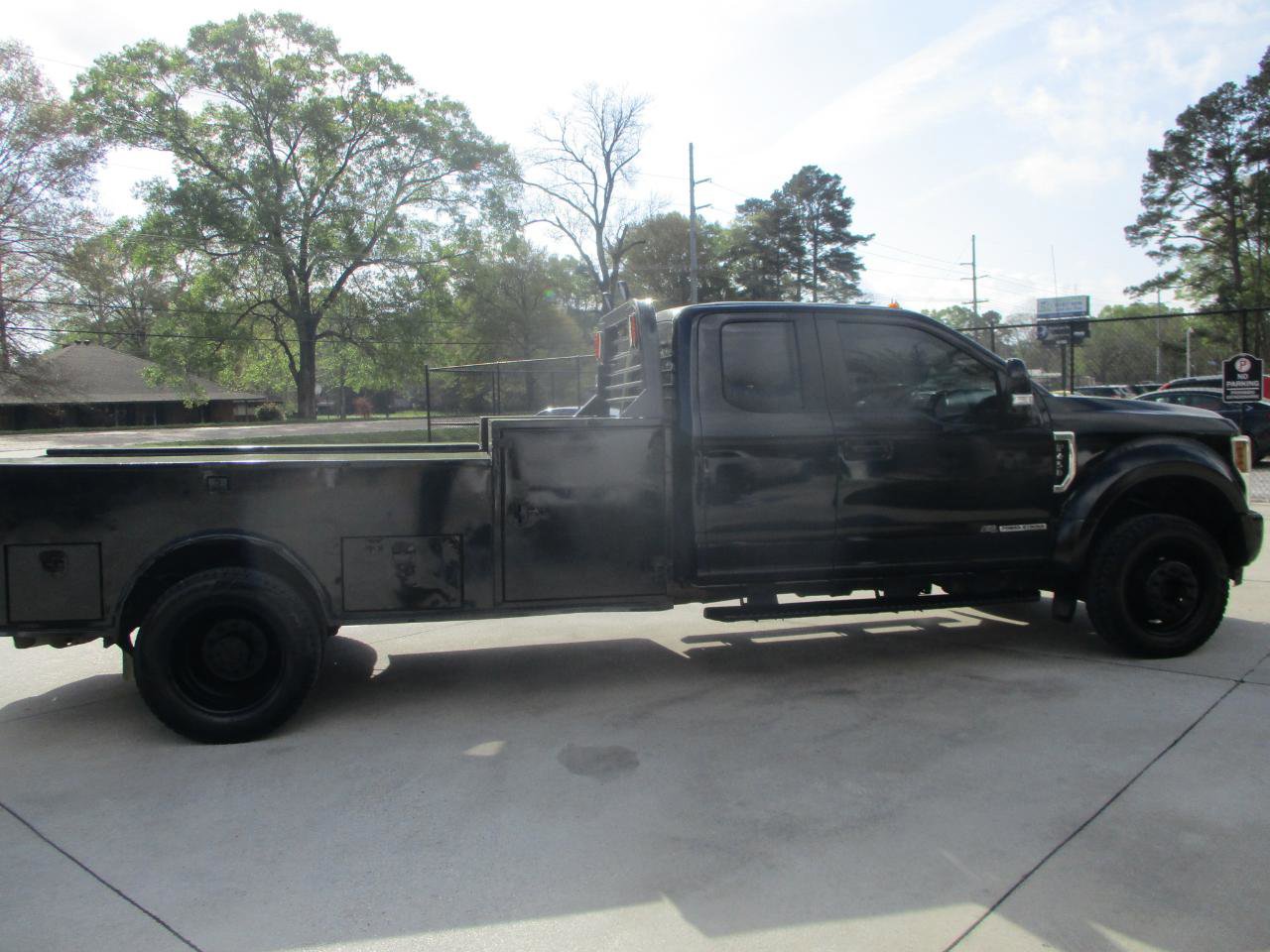 Used 2018 Ford F450 XL w/ Power Equipment Group image 9