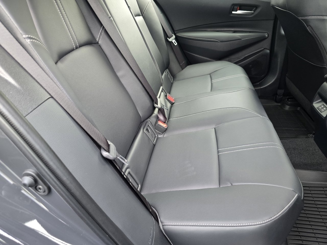 New 2026 Toyota Corolla Hybrid Sedan FWD image 21