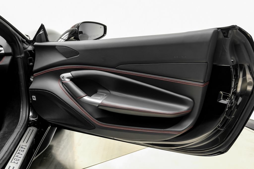 Used 2023 Ferrari F8 Tributo RWD image 53