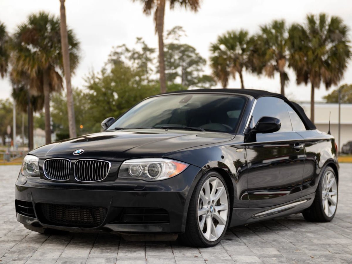 Used 2012 BMW 135i Convertible RWD image 6