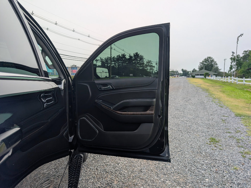 Used 2019 Chevrolet Tahoe LS AWD/4WD image 14