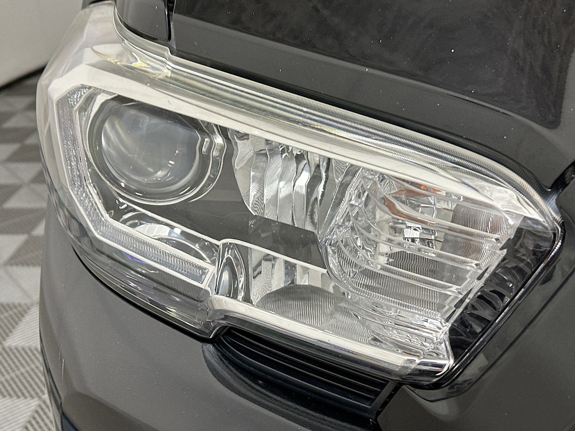 Used 2021 Toyota Tacoma TRD Sport image 9