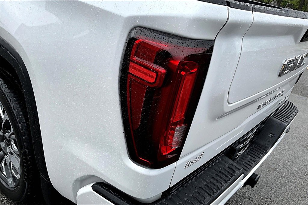 Used 2024 GMC Sierra 1500 Denali Ultimate image 30