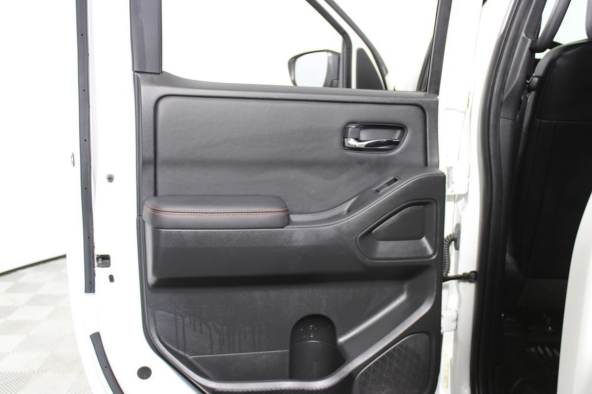 Used 2023 Nissan Frontier PRO-4X w/ Pro-4X Premium Package AWD/4WD image 33