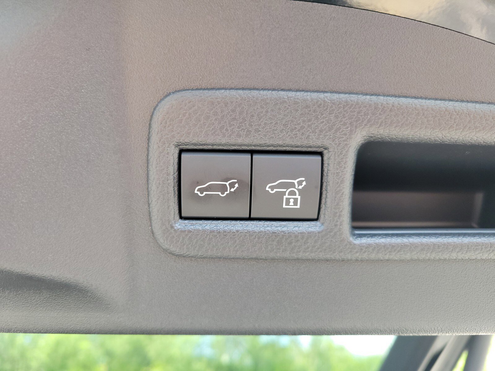 Used 2025 Toyota bZ4X FWD image 31