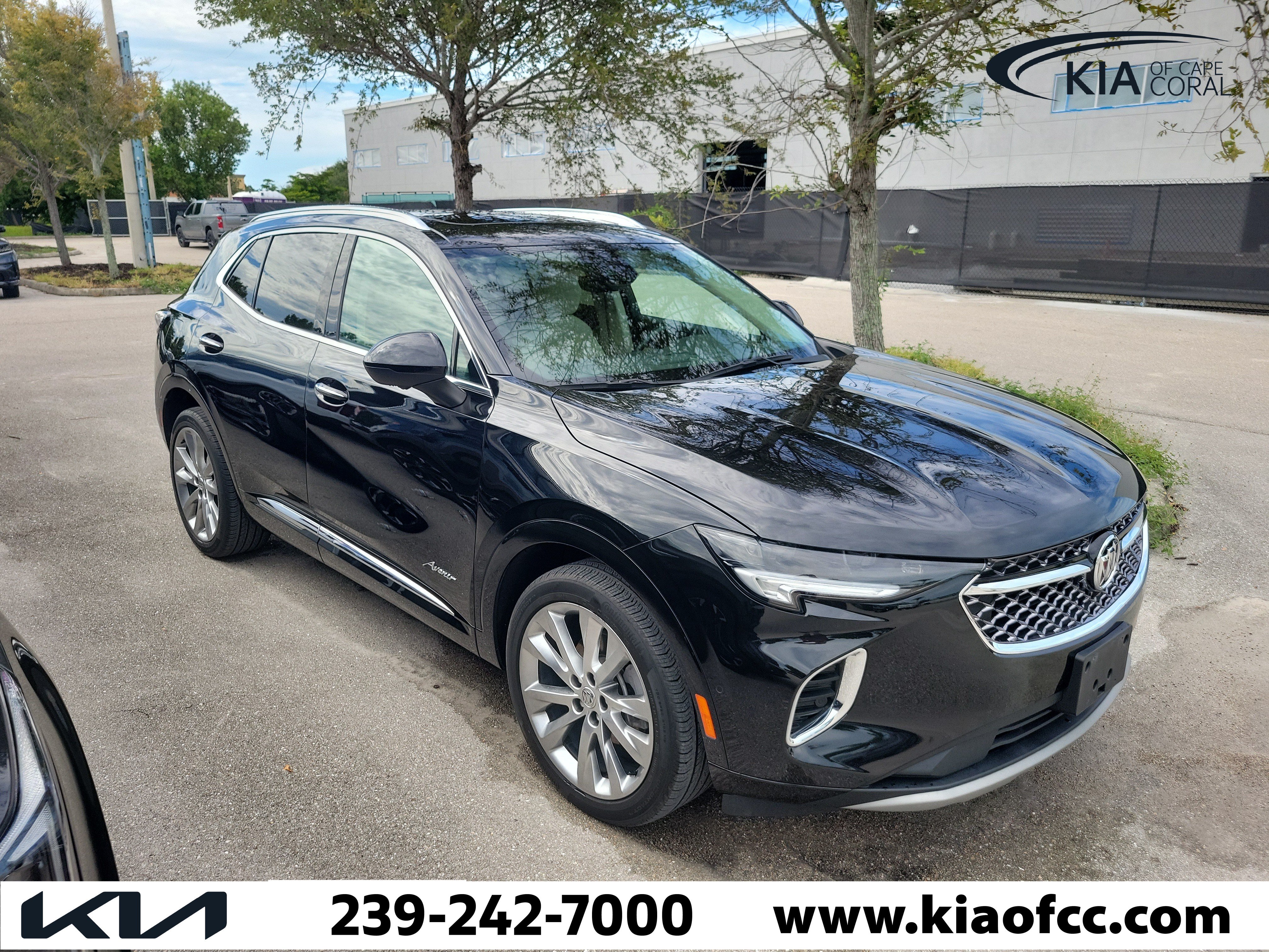 Used 2023 Buick Envision Avenir FWD image 1