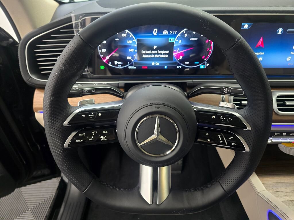 New 2026 Mercedes-Benz GLS 450 4MATIC image 14