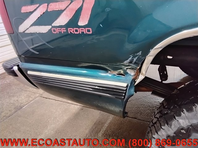 Used 1997 Chevrolet Silverado 1500 4x4 Extended Cab w/ Preferred Equipment Group 2 image 16