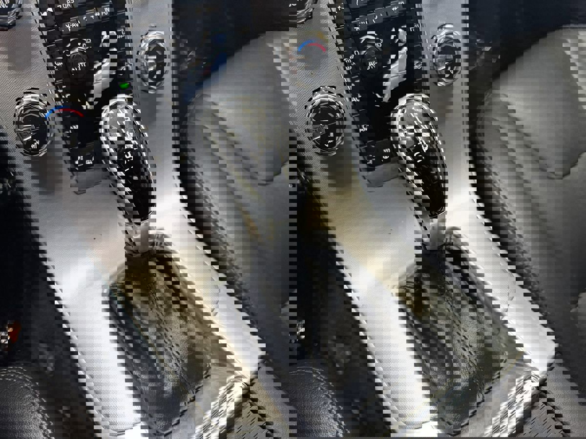 Used 2018 Volvo V60 T5 Cross Country w/ Convenience Package image 33