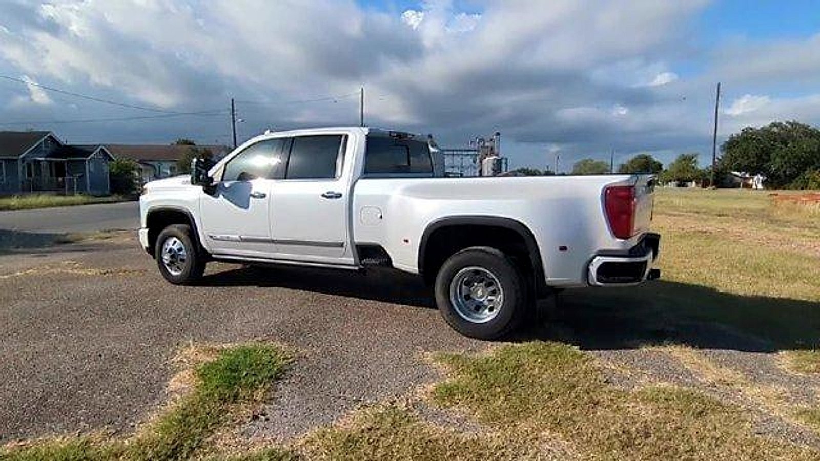 Certified 2024 Chevrolet Silverado 3500 High Country w/ High Country Premium Package AWD/4WD image 6