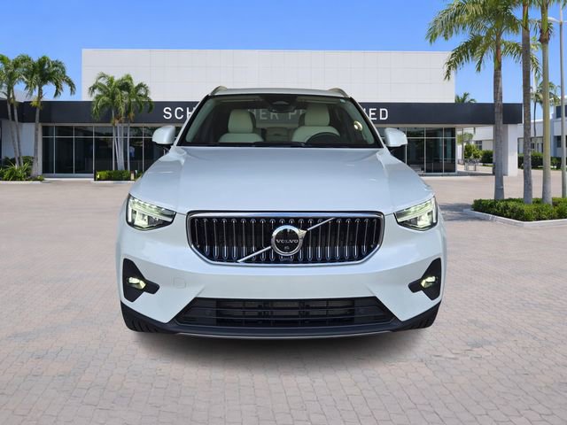 Certified 2023 Volvo XC40 B4 Plus w/ Protection Package Premier image 2