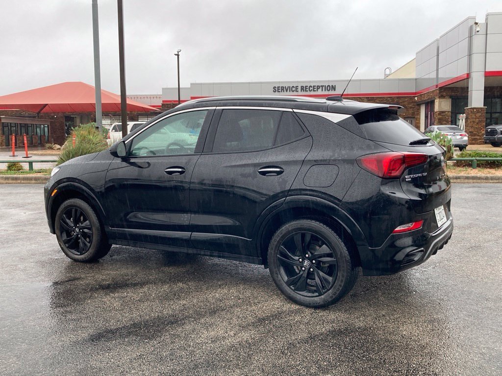Used 2024 Buick Encore GX Sport Touring AWD/4WD image 5