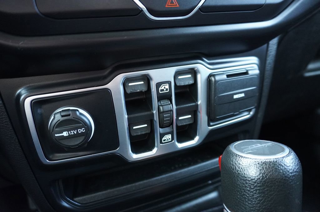 Used 2020 Jeep Gladiator Sport w/ Quick Order Package 24S AWD/4WD image 17