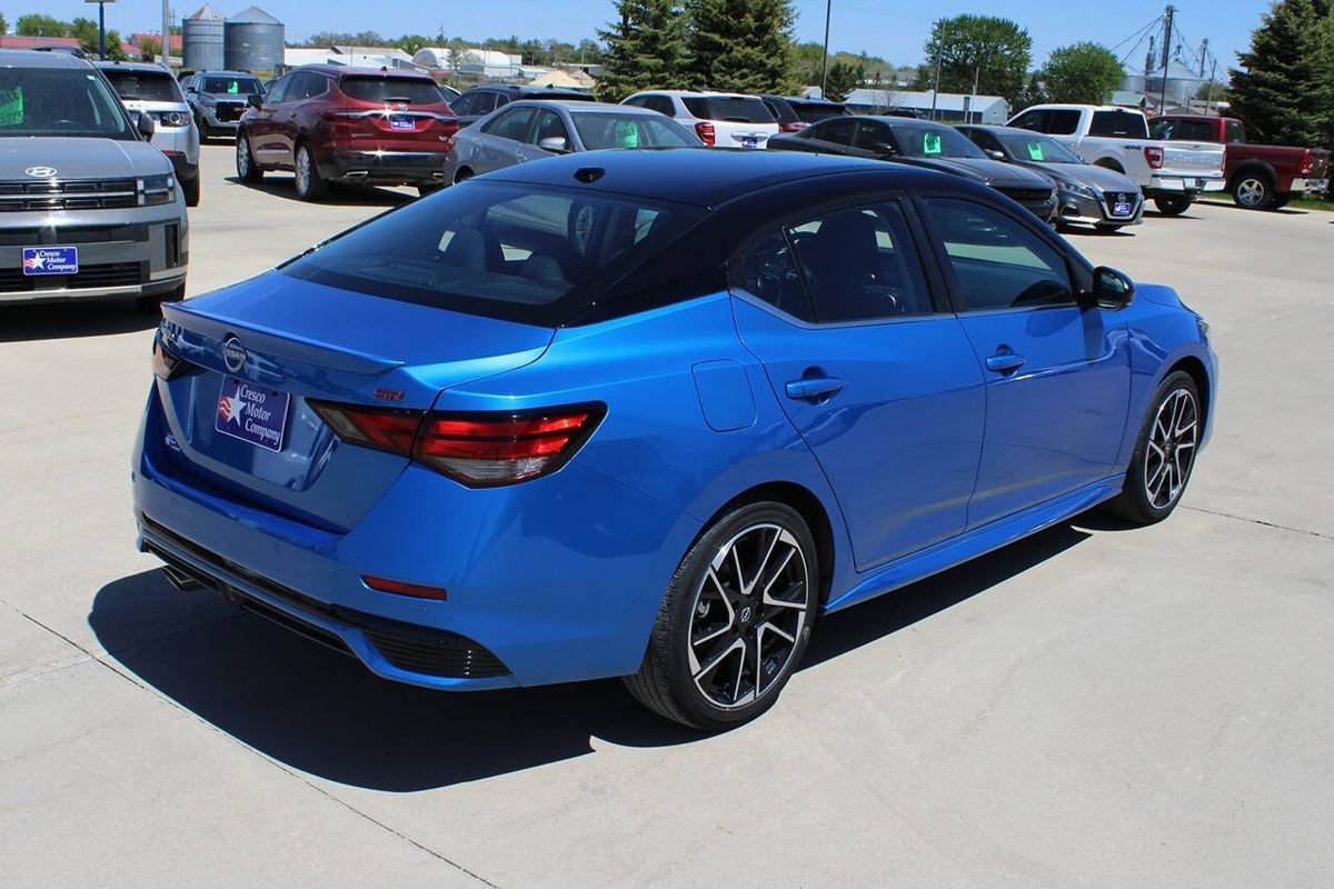 Used 2024 Nissan Sentra SR FWD image 5