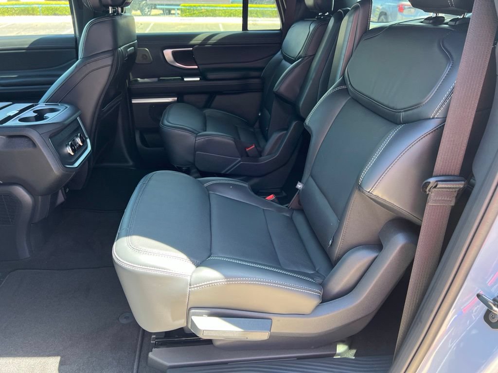 New 2027 Ford Expedition Max Platinum w/ Stealth Appearance Package AWD/4WD image 13