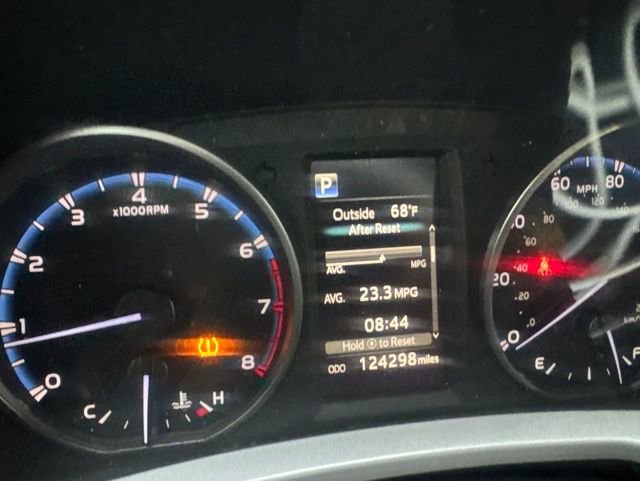 Used 2018 Toyota RAV4 LE w/ All Weather Liner Package AWD/4WD image 9