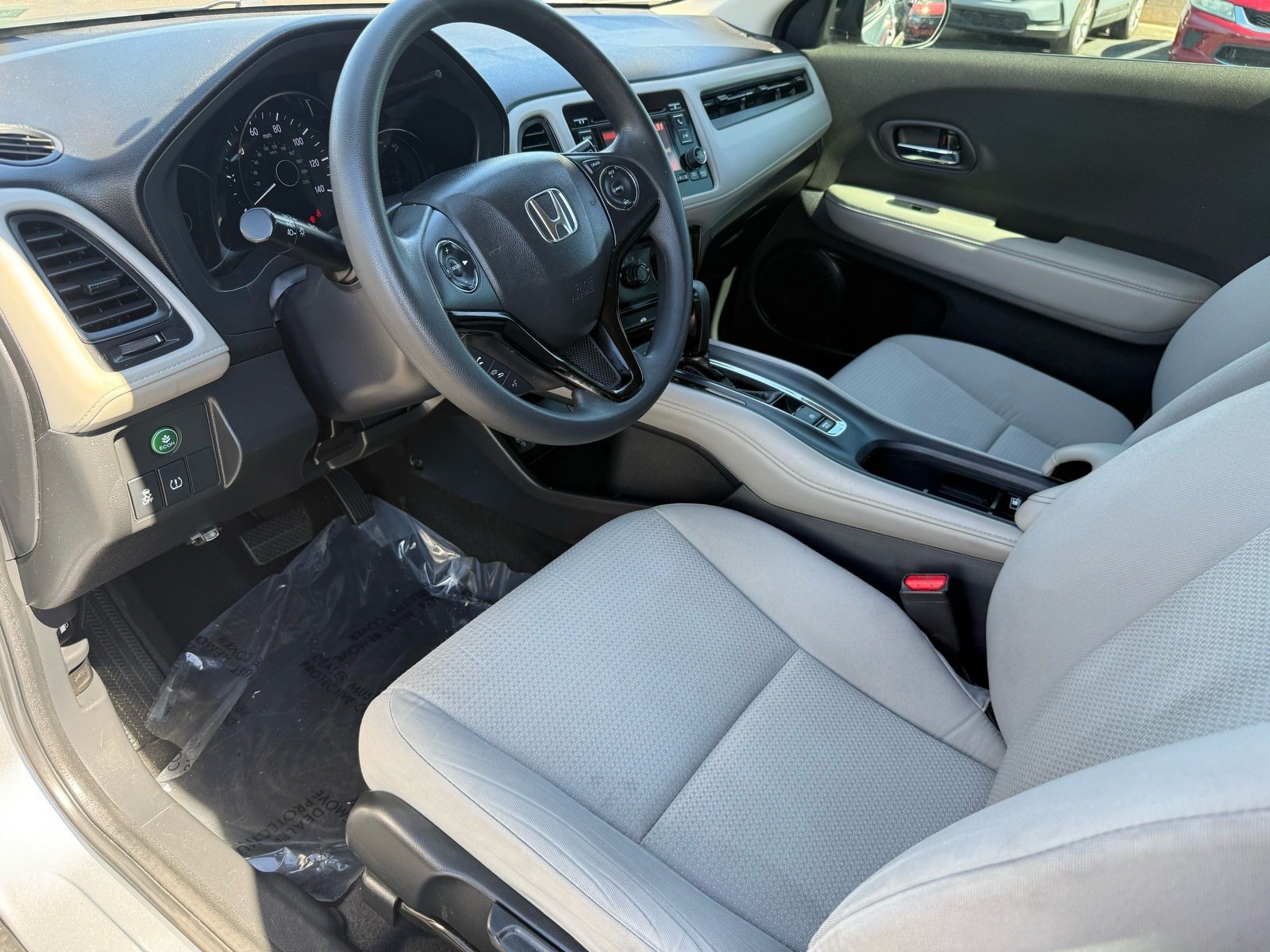 Used 2020 Honda HR-V LX image 11