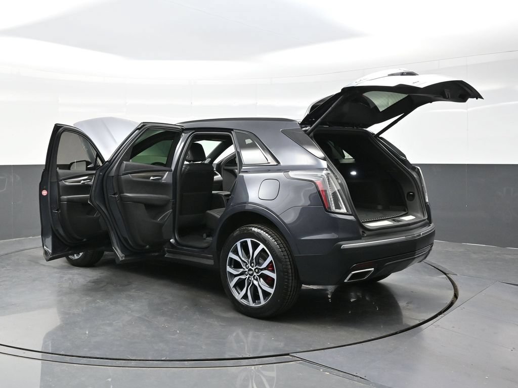 Certified 2022 Cadillac XT5 Sportv w/ LPO, Floor Liner Package AWD/4WD image 42
