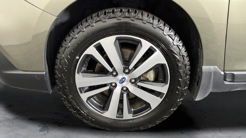 Used 2019 Subaru Outback 2.5i Limited w/ Popular Package #2 AWD/4WD image 47