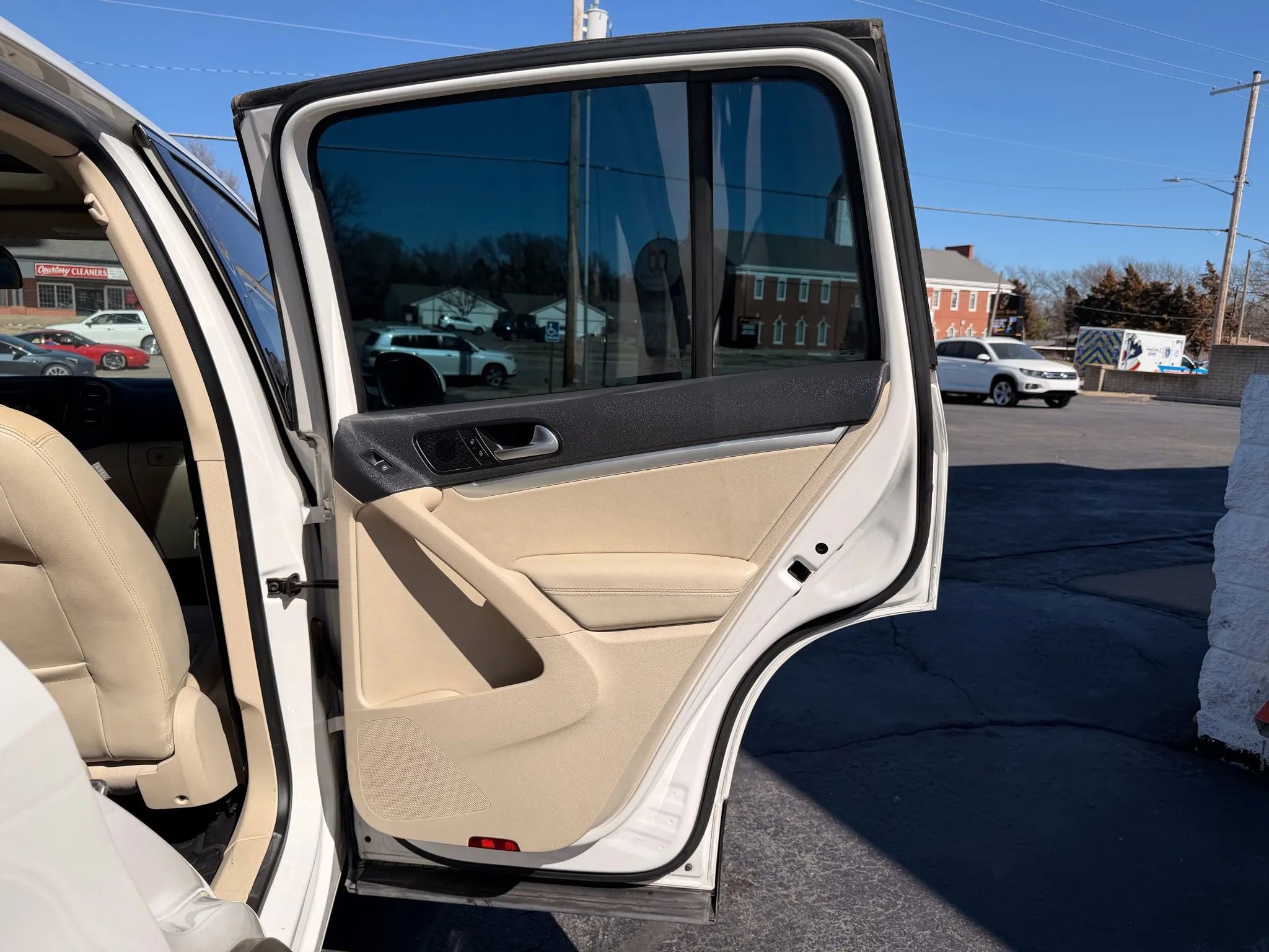 Used 2013 Volkswagen Tiguan S FWD image 24