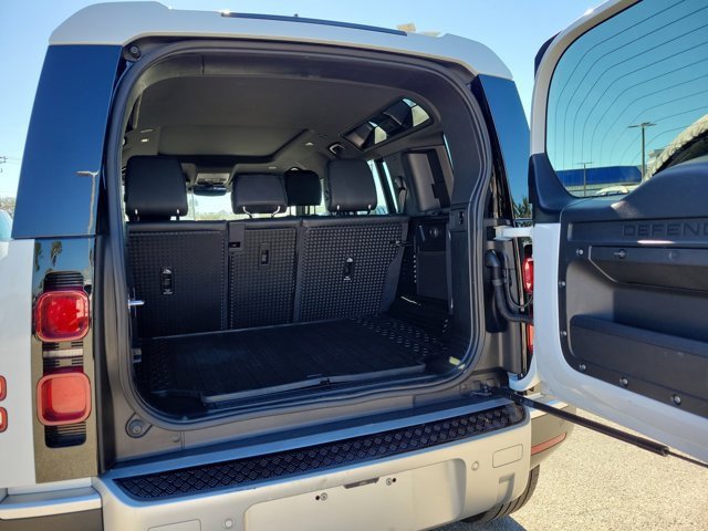 Used 2021 Land Rover Defender 110 S image 13