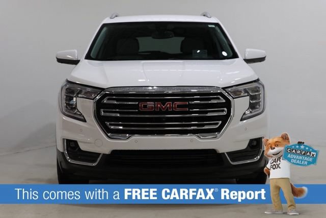 Used 2023 GMC Terrain SLT w/ Tech Package AWD/4WD image 2