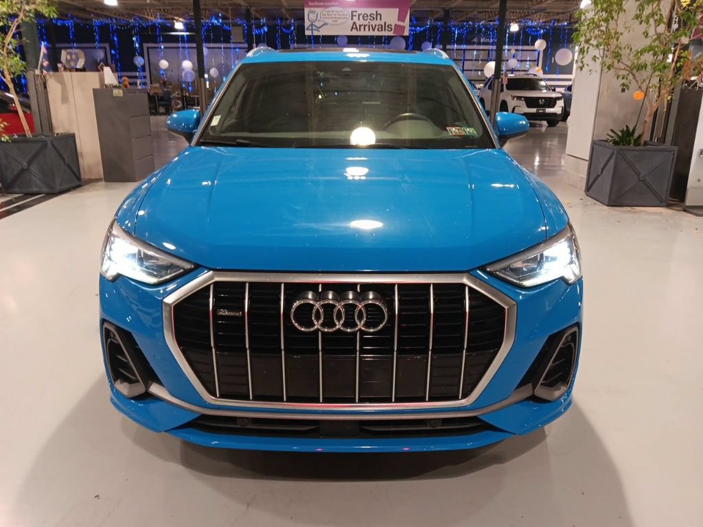 Used 2020 Audi Q3 2.0T Premium Plus w/ Premium Plus Package AWD/4WD image 4