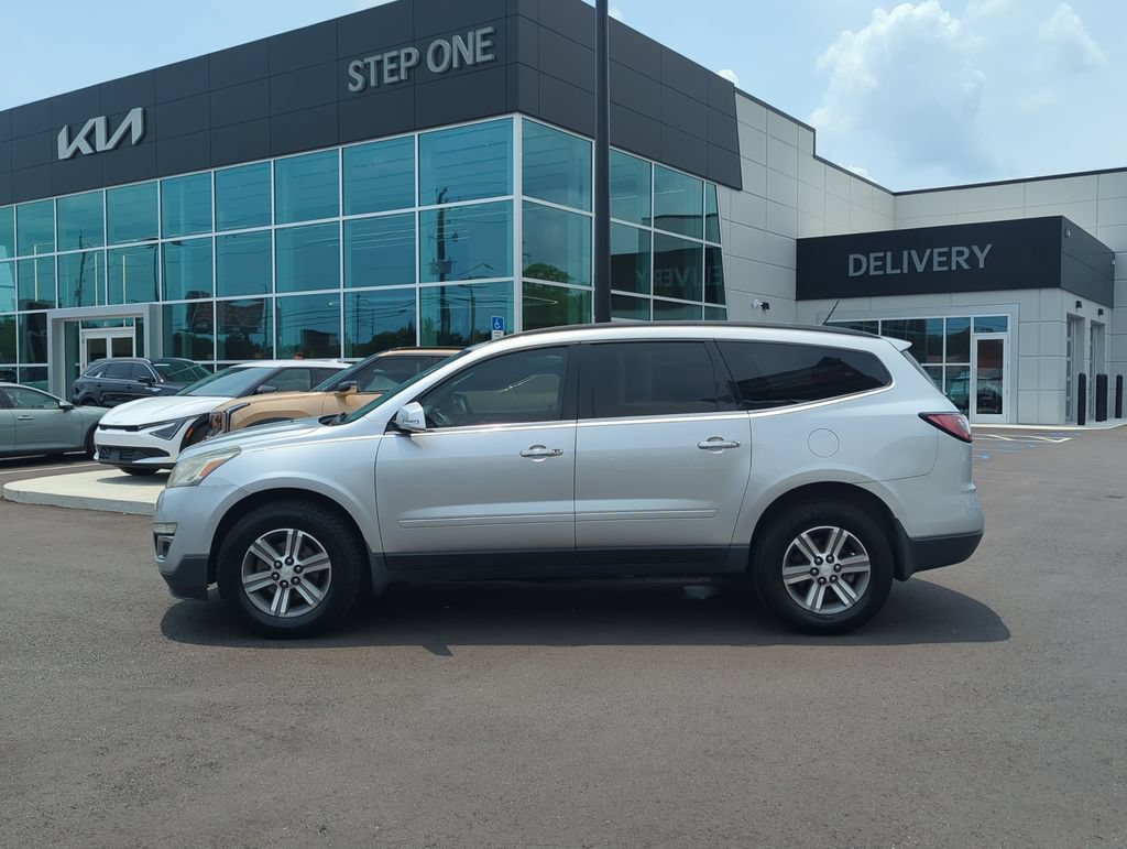 Used 2015 Chevrolet Traverse LT FWD image 4