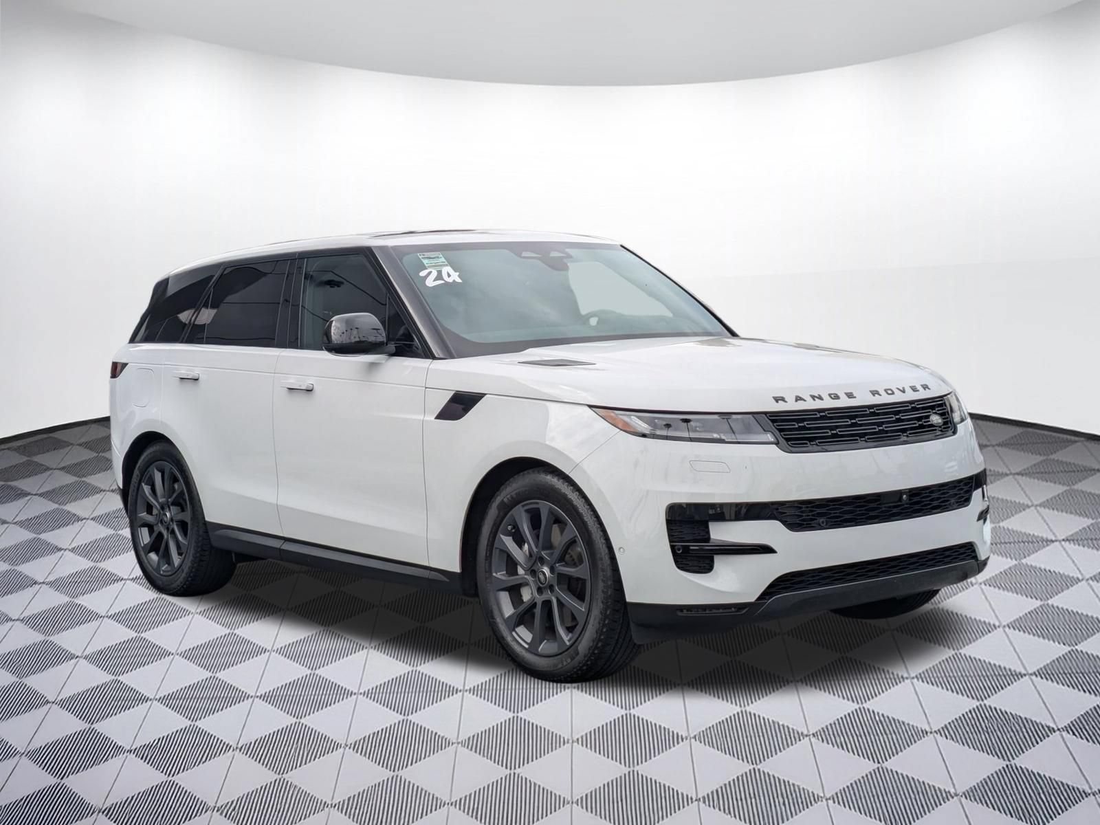 Used 2024 Land Rover Range Rover Sport SE AWD/4WD image 7
