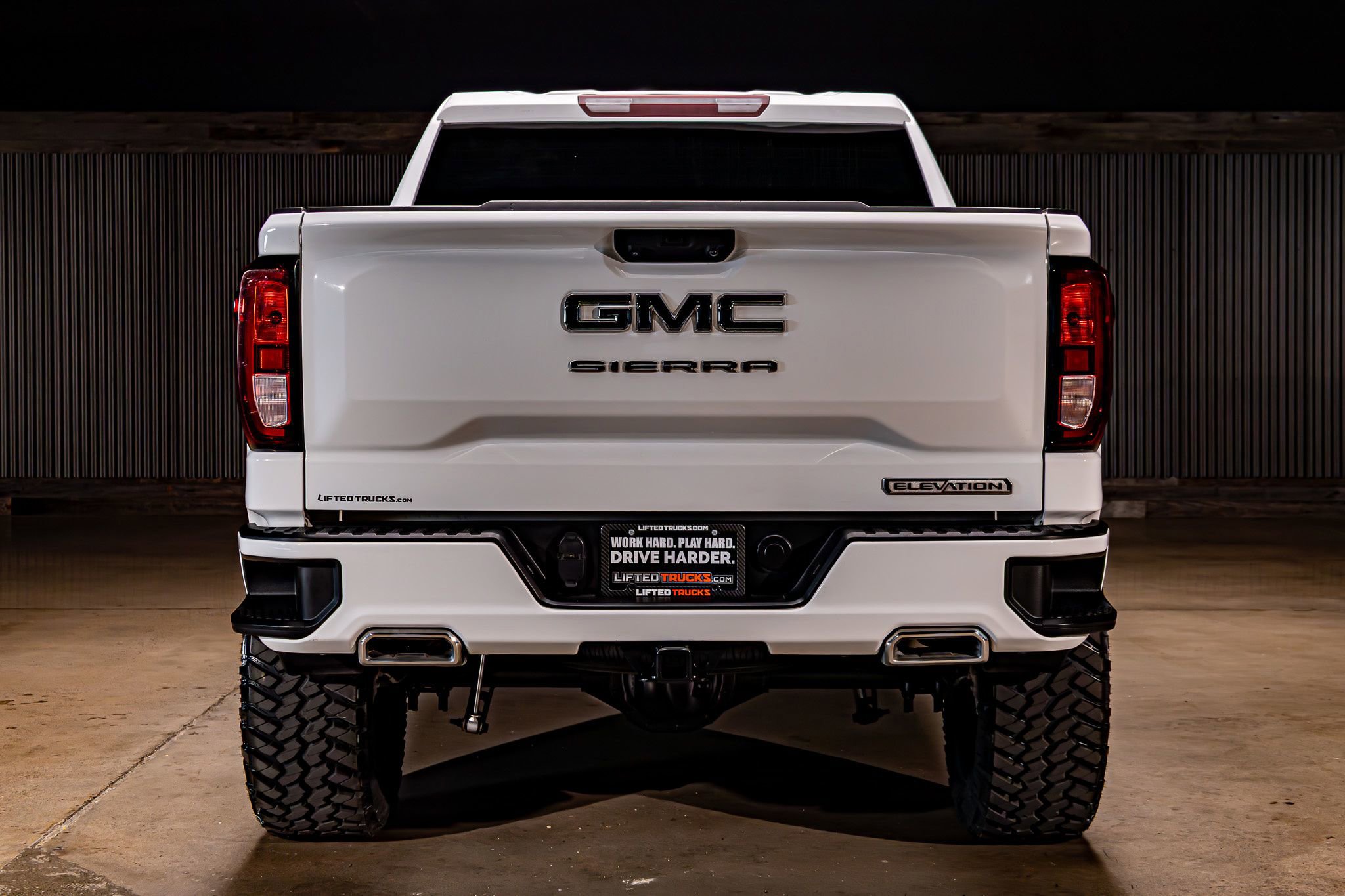 Used 2023 GMC Sierra 1500 Elevation w/ X31 Off-Road Package AWD/4WD image 8