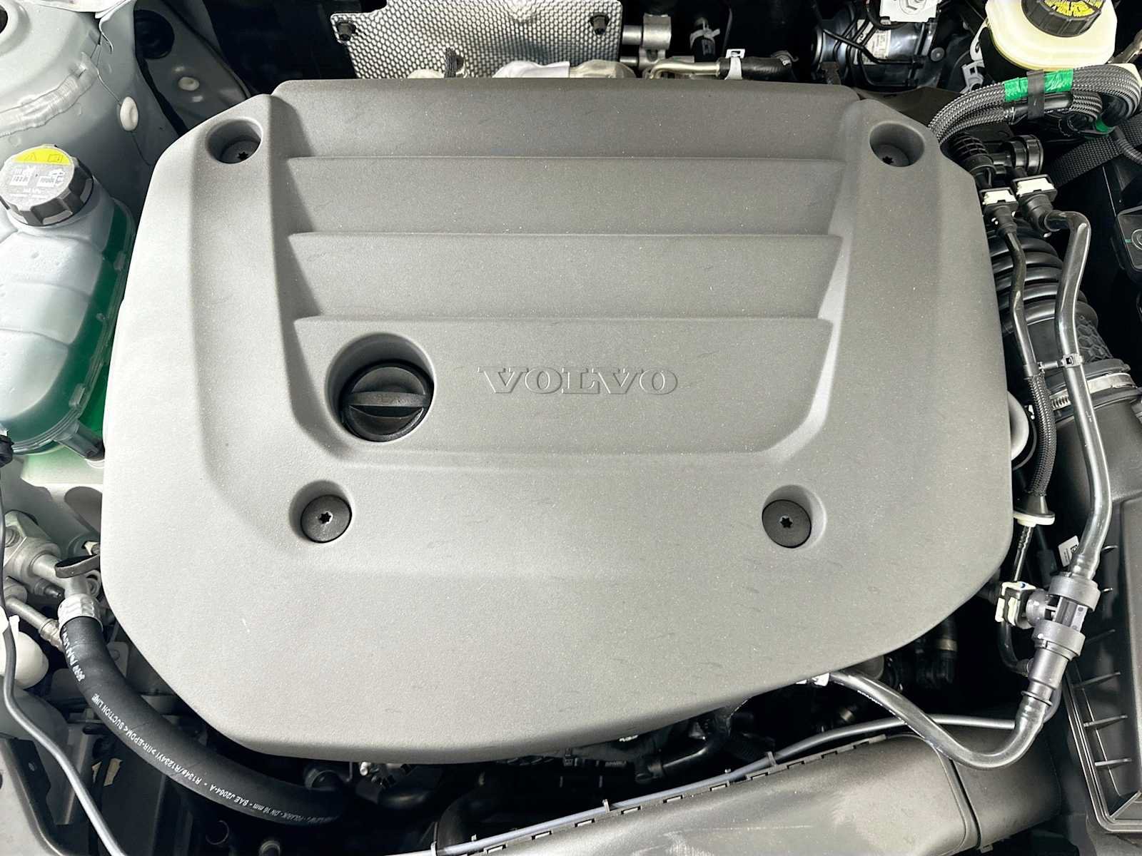 Used 2025 Volvo XC40 B5 Core w/ Climate Package AWD/4WD image 28