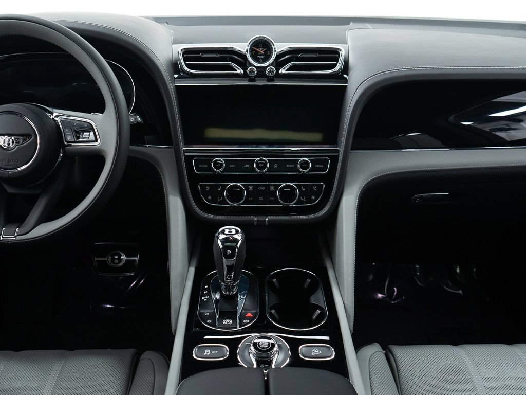 New 2026 Bentley Bentayga Extended Wheelbase AWD/4WD image 32