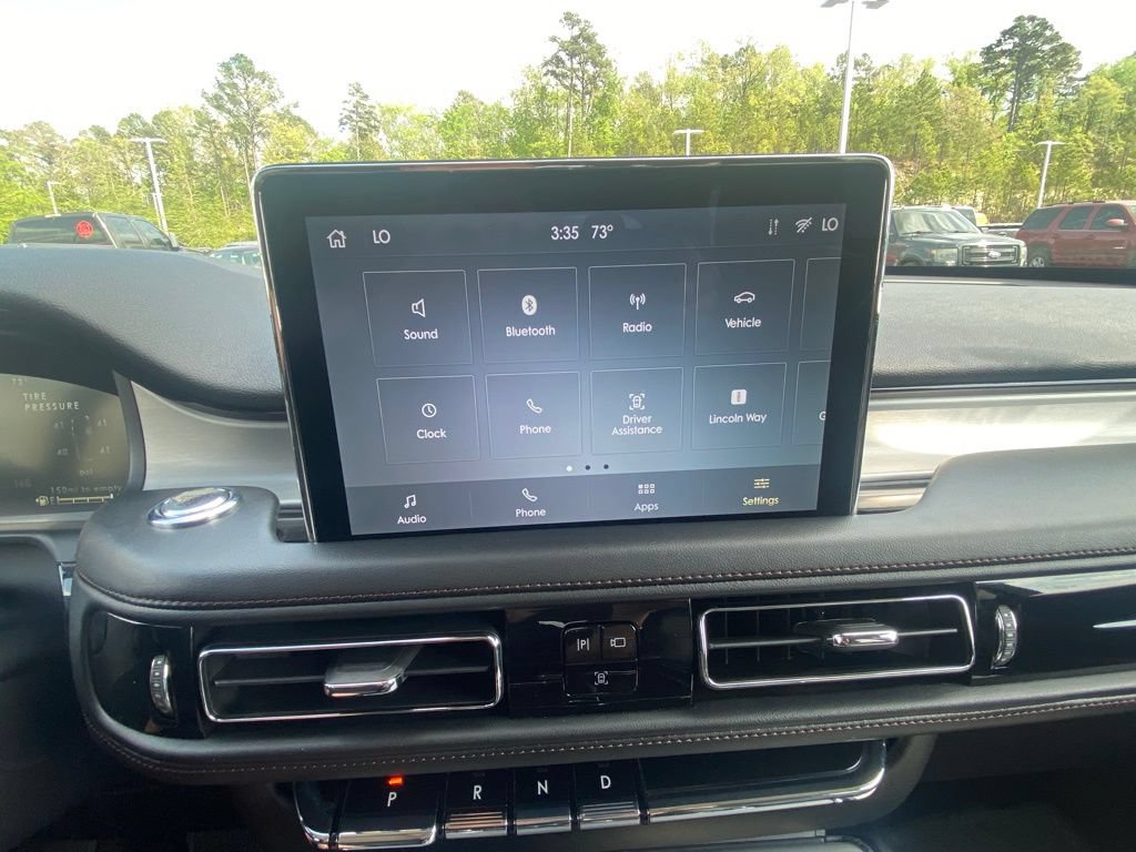 Used 2023 Lincoln Aviator AWD w/ Premium Package image 14