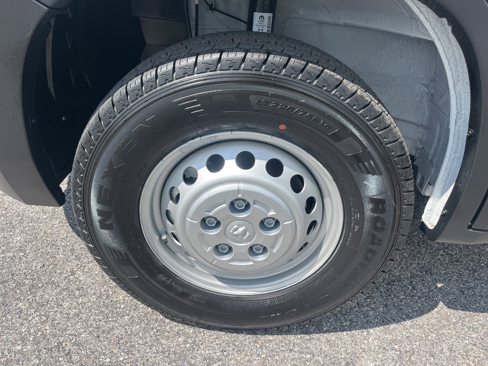 New 2026 RAM ProMaster 2500 w/ Convenience Group FWD image 2