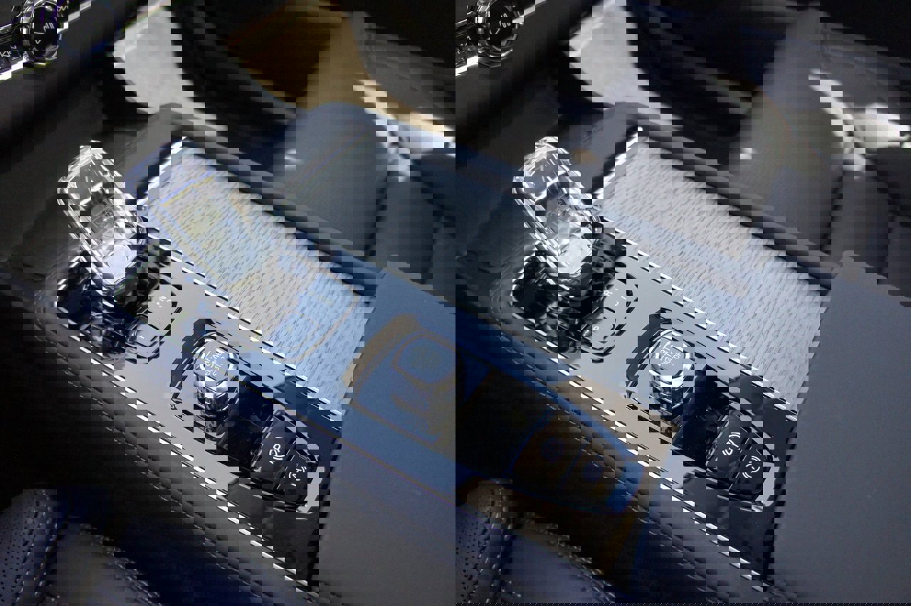 New 2025 Volvo XC90 T8 Ultra w/ Protection Package Premier image 14