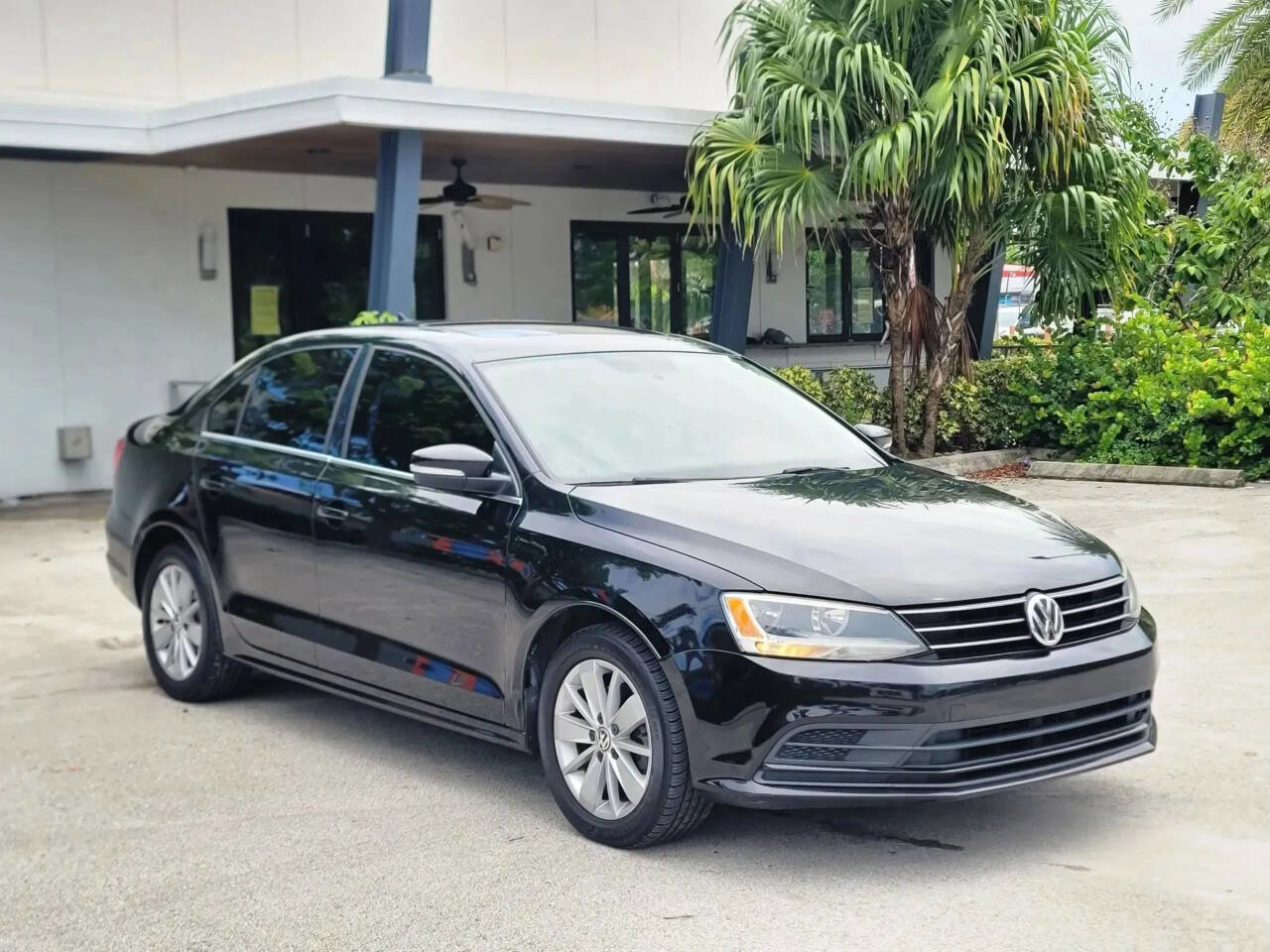 Used 2015 Volkswagen Jetta Sport FWD image 20
