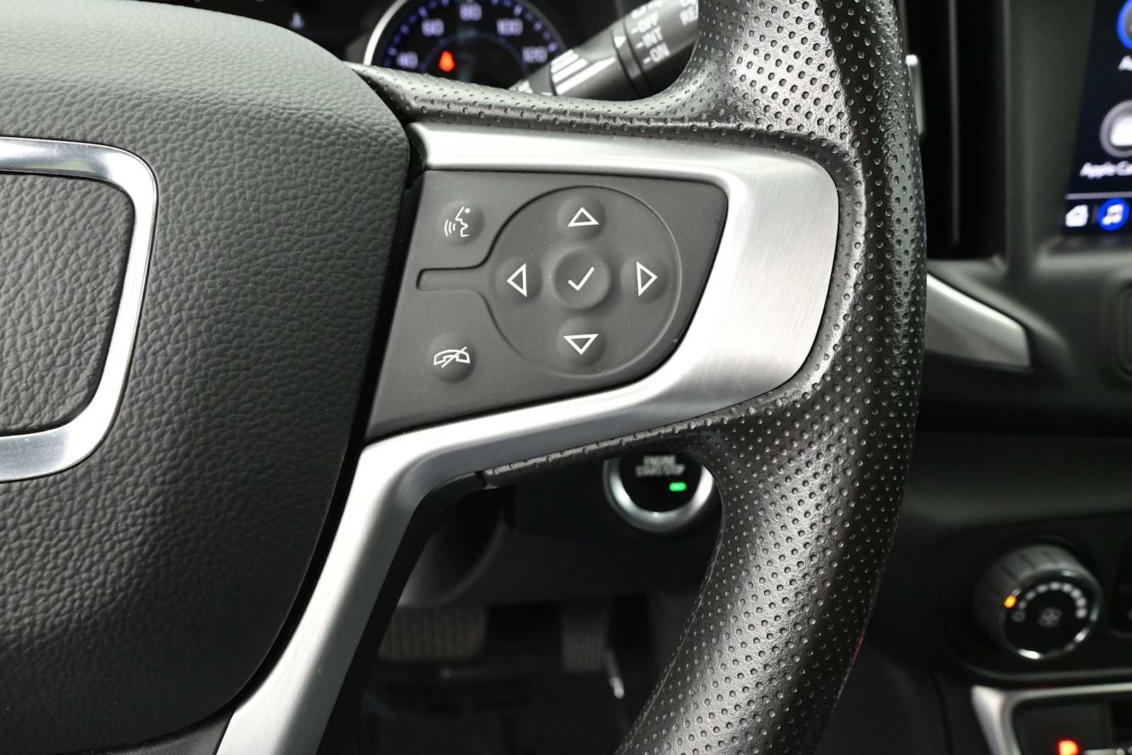 Used 2023 GMC Terrain SLE AWD/4WD image 14