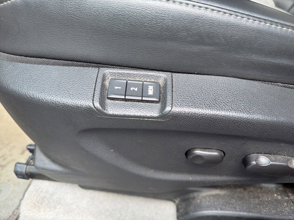 Used 2014 Buick Encore Leather FWD image 27