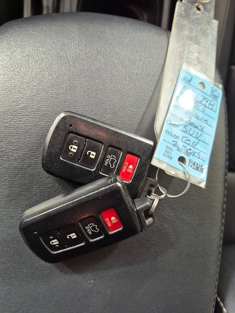 Used 2016 Toyota RAV4 Limited w/ Advanced Technology Package FWD image 31