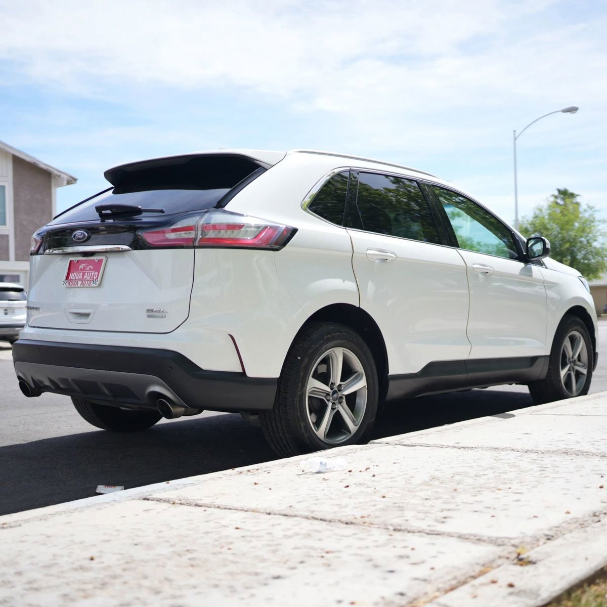 Used 2019 Ford Edge SEL w/ Equipment Group 201A FWD image 11