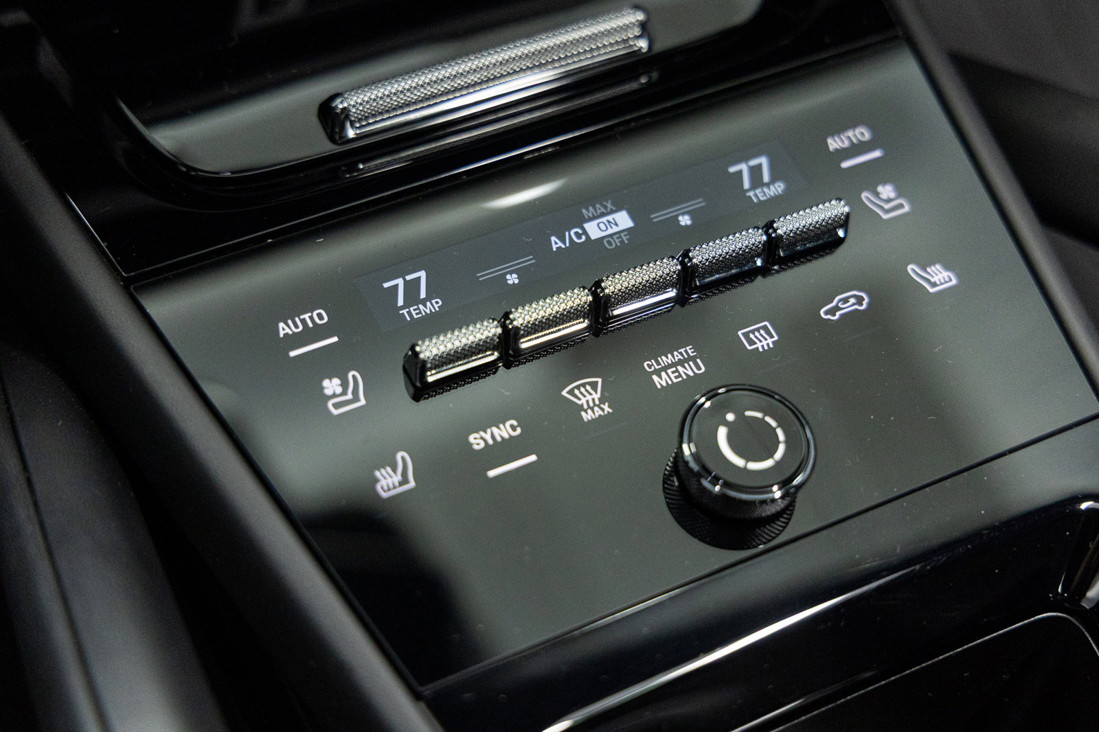 Used 2025 Porsche Cayenne S image 27