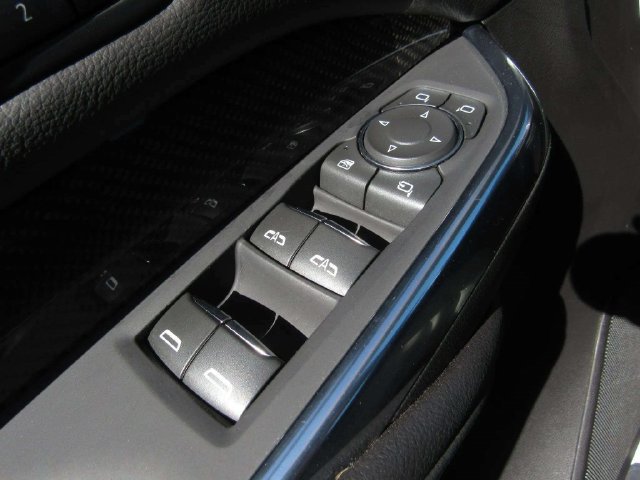 Used 2025 Cadillac XT4 Sport w/ Cold Weather Package FWD image 23
