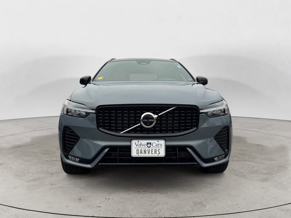 Certified 2023 Volvo XC60 B5 Plus w/ Climate Package image 26