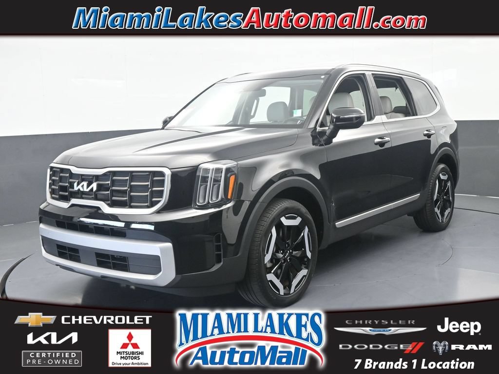 Used 2024 Kia Telluride S w/ S Sunroof Package